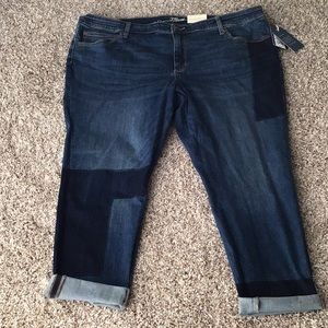 New size 22 women’s skinny jeans.